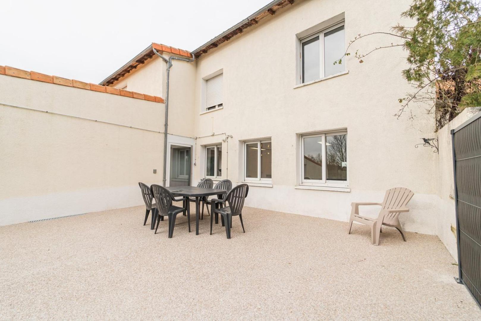 Le Gue Sourdeau: 150M² 5 Min From Futuroscope Appartement Chasseneuil-du-Poitou Buitenkant foto